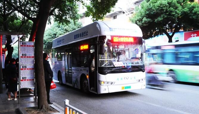 福建首批氢能公交车用氢气传感器检测气体泄漏
